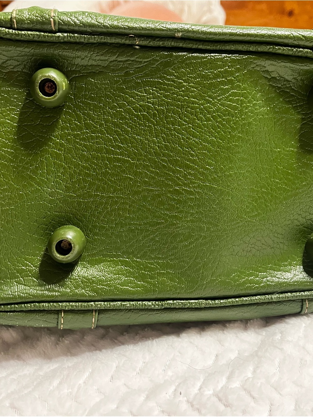Green Leather Tote Handbag - Sleek Everyday Carry - Picture 2 of 4
